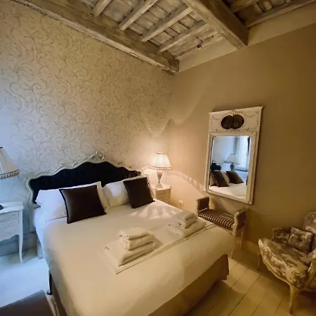 White Apartament
