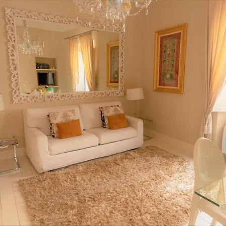 White Apartament *